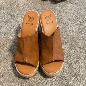 BEAST FASHION Women's Brown Open-Toe Mules